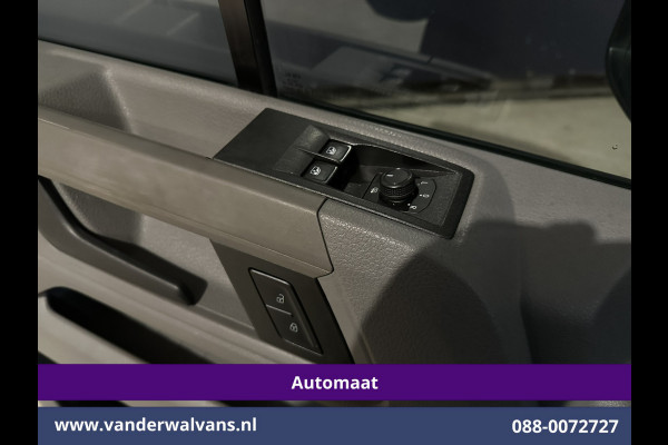 Volkswagen Crafter 2.0 TDI 141pk Automaat L3H3 L2H2 Euro6 Airco | Camera | Navigatie | Cruisecontrol | Stoelverwarming | Apple Carplay Parkeersensoren, 3000kg trekvermogen