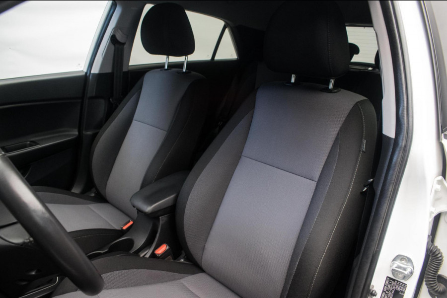 Hyundai i20 1.0 T-GDI Premium [ Keyless Camera Carplay Trekhaak LED DAB Climate Control ]