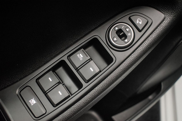 Hyundai i20 1.0 T-GDI Premium [ Keyless Camera Carplay Trekhaak LED DAB Climate Control ]