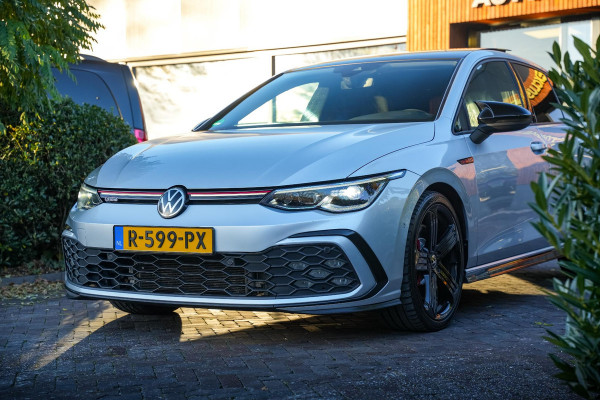 Volkswagen Golf 2.0 TSI GTI Panodak Camera Stoelverw. Achterbankverw. DAB+