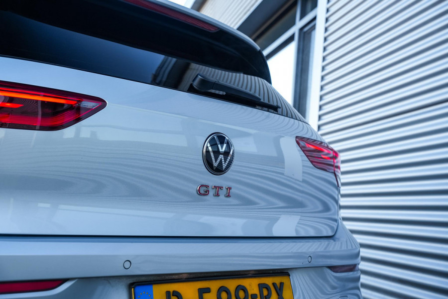 Volkswagen Golf 2.0 TSI GTI Panodak Camera Stoelverw. Achterbankverw. DAB+