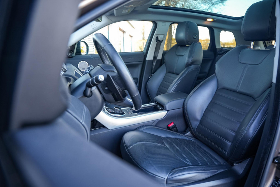 RANGE ROVER Evoque Dynamic 2.0 SI4 241 pk Panodak Leer Stoelverw. Stuurverw. Navigatie 360 Camera Meridian Memory