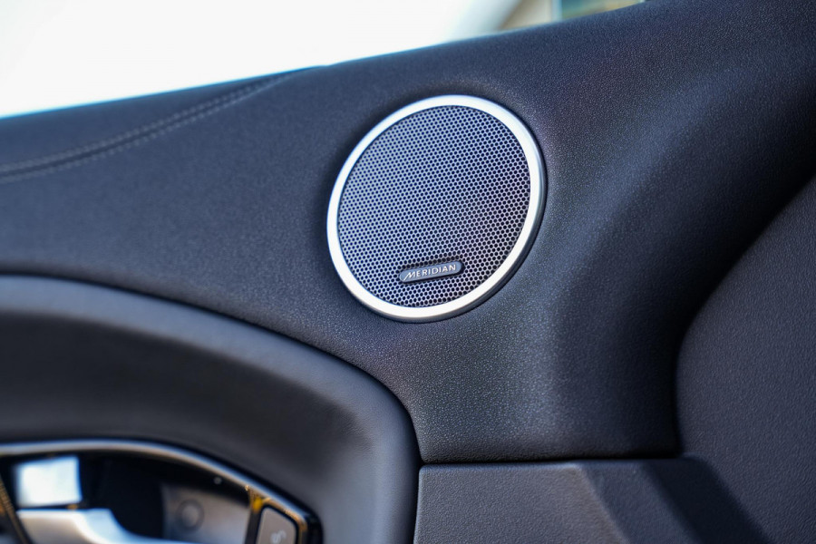 RANGE ROVER Evoque Dynamic 2.0 SI4 241 pk Panodak Leer Stoelverw. Stuurverw. Navigatie 360 Camera Meridian Memory