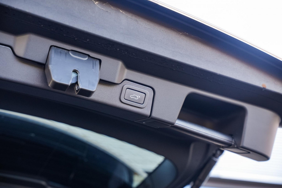 RANGE ROVER Evoque Dynamic 2.0 SI4 241 pk Panodak Leer Stoelverw. Stuurverw. Navigatie 360 Camera Meridian Memory