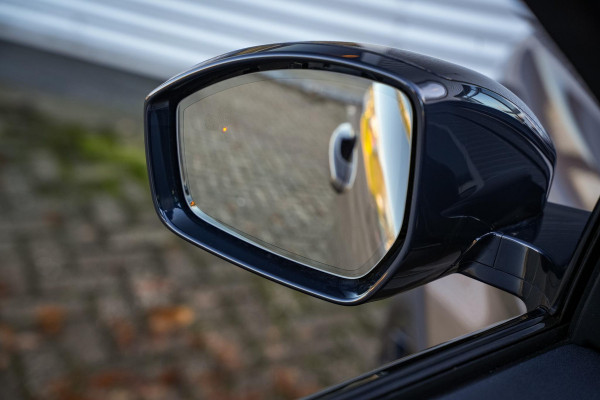 RANGE ROVER Evoque Dynamic 2.0 SI4 241 pk Panodak Leer Stoelverw. Stuurverw. Navigatie 360 Camera Meridian Memory