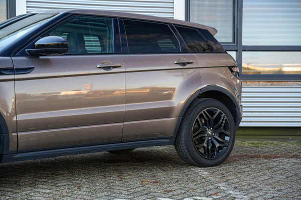 RANGE ROVER Evoque Dynamic 2.0 SI4 241 pk Panodak Leer Stoelverw. Stuurverw. Navigatie 360 Camera Meridian Memory