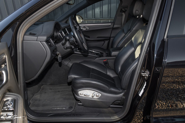 Porsche Macan 2.0 | Panorama dak | Luchtvering | Memory | Bose | Cruise control |