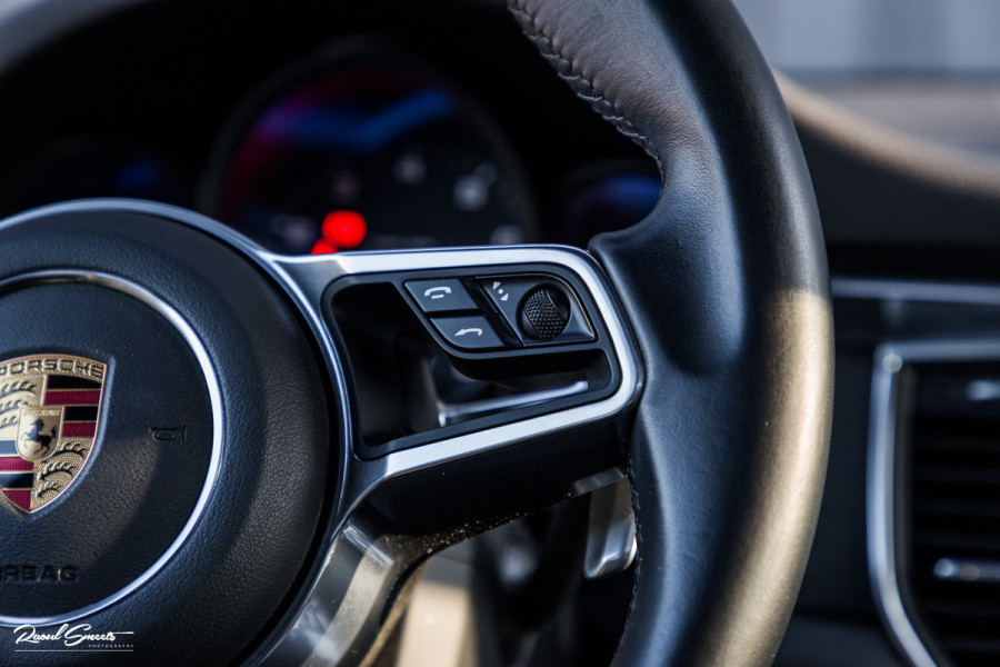 Porsche Macan 2.0 | Panorama dak | Luchtvering | Memory | Bose | Cruise control |