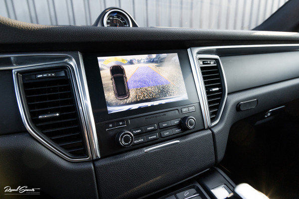 Porsche Macan 2.0 | Panorama dak | Luchtvering | Memory | Bose | Cruise control |