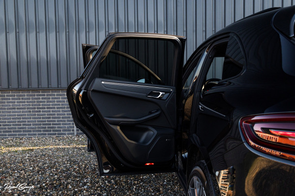 Porsche Macan 2.0 | Panorama dak | Luchtvering | Memory | Bose | Cruise control |