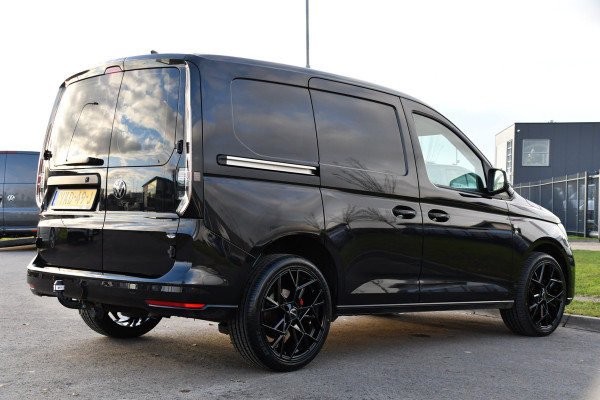 Volkswagen Caddy Cargo 2.0 TDI 1st Black Edition Virtual, Adaptieve Cruise, Camera, Leder, LED, Carplay, Trekhaak, Stoelverwarming, Uniek!