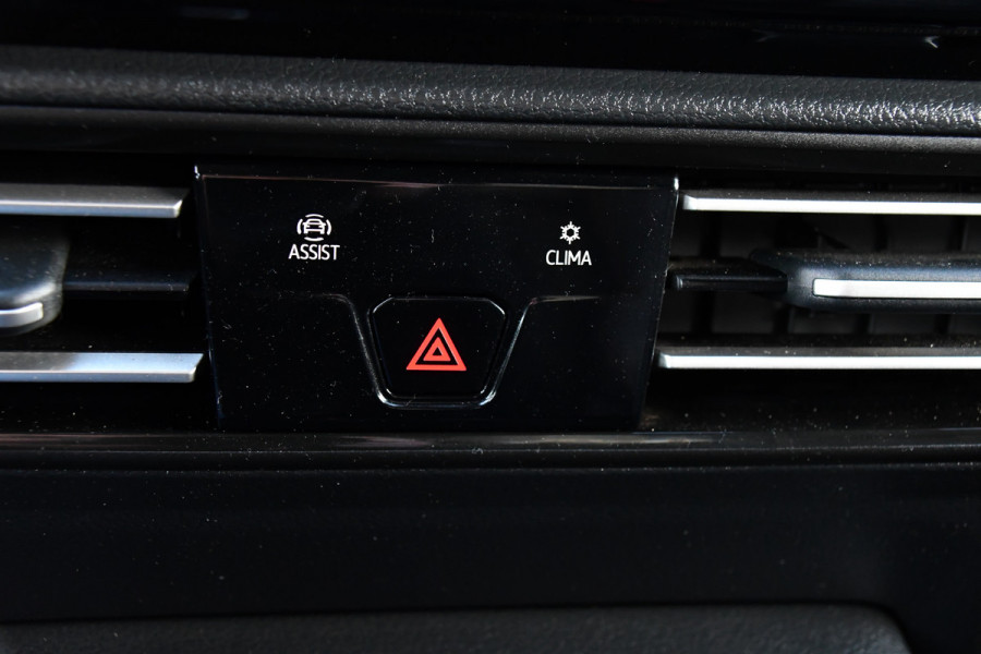 Volkswagen Caddy Cargo 2.0 TDI 1st Black Edition Virtual, Adaptieve Cruise, Camera, Leder, LED, Carplay, Trekhaak, Stoelverwarming, Uniek!