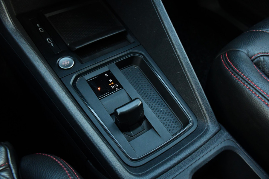 Volkswagen Caddy Cargo 2.0 TDI 1st Black Edition Virtual, Adaptieve Cruise, Camera, Leder, LED, Carplay, Trekhaak, Stoelverwarming, Uniek!