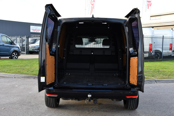 Volkswagen Caddy Cargo 2.0 TDI 1st Black Edition Virtual, Adaptieve Cruise, Camera, Leder, LED, Carplay, Trekhaak, Stoelverwarming, Uniek!