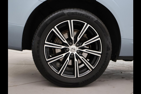 Volvo XC60 2.0 T8 TWIN ENGINE 390 PK INSCRIPTION + TREKHAAK | PANORAMA | LEDER | CARPLAY | 19 INCH | CAMERA