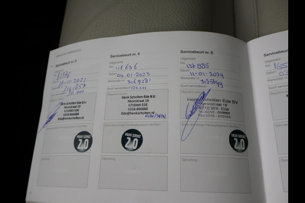 Volvo XC60 2.0 T8 TWIN ENGINE 390 PK INSCRIPTION + TREKHAAK | PANORAMA | LEDER | CARPLAY | 19 INCH | CAMERA