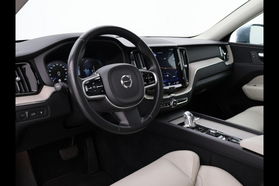 Volvo XC60 2.0 T8 TWIN ENGINE 390 PK INSCRIPTION + TREKHAAK | PANORAMA | LEDER | CARPLAY | 19 INCH | CAMERA