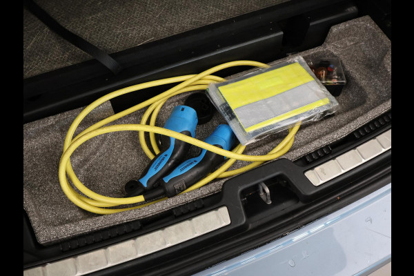 Volvo XC60 2.0 T8 TWIN ENGINE 390 PK INSCRIPTION + TREKHAAK | PANORAMA | LEDER | CARPLAY | 19 INCH | CAMERA