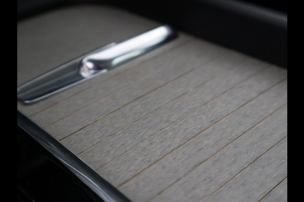 Volvo XC60 2.0 T8 TWIN ENGINE 390 PK INSCRIPTION + TREKHAAK | PANORAMA | LEDER | CARPLAY | 19 INCH | CAMERA