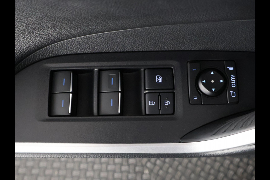 Toyota RAV4 2.5 PLUG-IN AWD STYLE SUZUKI ACROSS 1e EIG. GARANTIE 3-2033.*BI-TONE BODY PACK.HALF LEDER.STOELVERWARMING. CARPLAY. CAMERA.