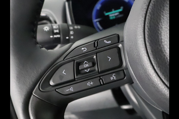 Toyota Yaris 1.5 Hybrid 130 Executive | JBL AUDIO | Stoel & Stuur verwarming | Head up Display |