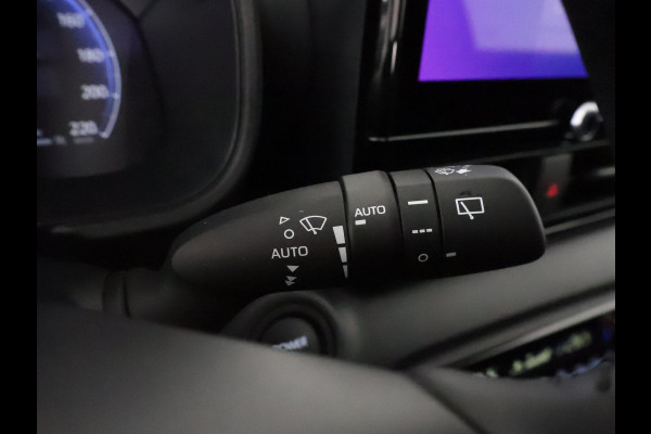 Toyota Yaris 1.5 Hybrid 130 Executive | JBL AUDIO | Stoel & Stuur verwarming | Head up Display |