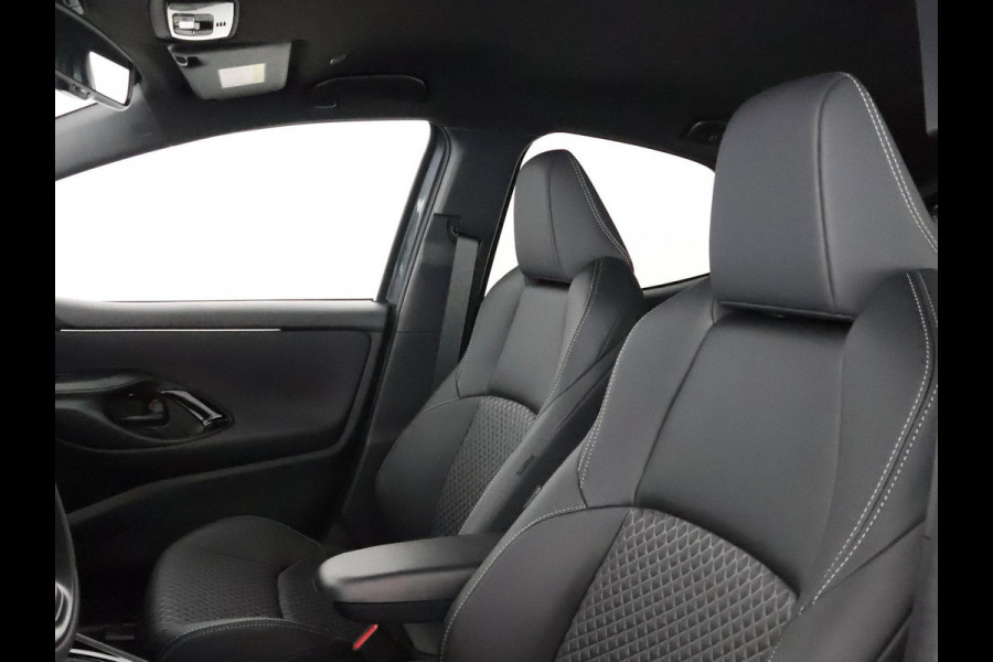 Toyota Yaris 1.5 Hybrid 130 Executive | JBL AUDIO | Stoel & Stuur verwarming | Head up Display |