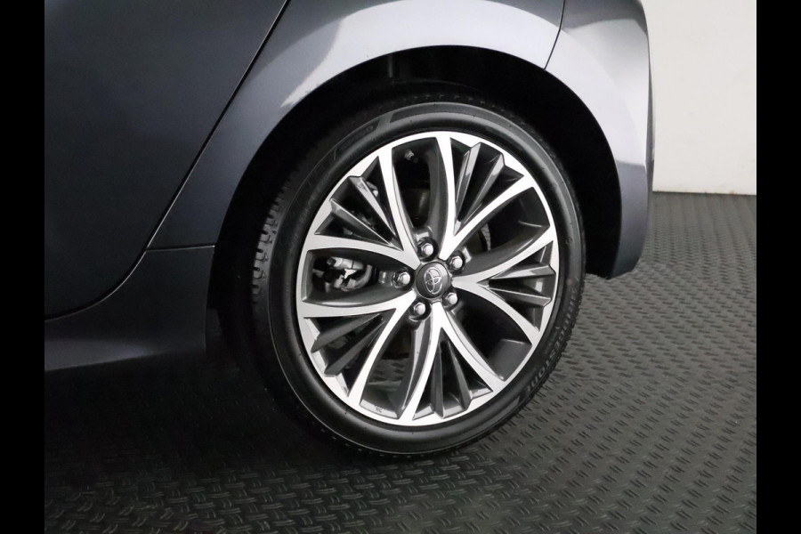 Toyota Yaris 1.5 Hybrid 130 Executive | JBL AUDIO | Stoel & Stuur verwarming | Head up Display |