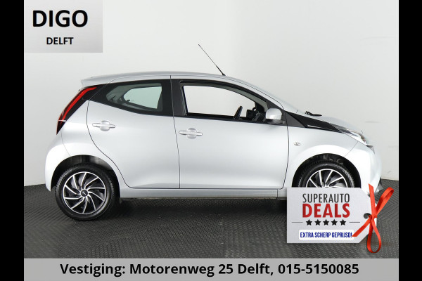 Toyota Aygo 1.0 VVT-i X-PLAY CAMERA CARPLAY NAVI GARANTIE 2029 AIRCO. VOLLEDIG ONDERHOUDEN