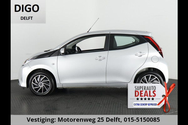 Toyota Aygo 1.0 VVT-i X-PLAY CAMERA CARPLAY NAVI GARANTIE 2029 AIRCO. VOLLEDIG ONDERHOUDEN