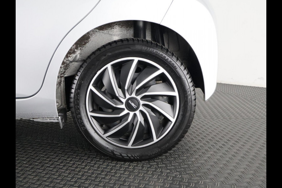 Toyota Aygo 1.0 VVT-i X-PLAY CAMERA CARPLAY NAVI GARANTIE 2029 AIRCO. VOLLEDIG ONDERHOUDEN