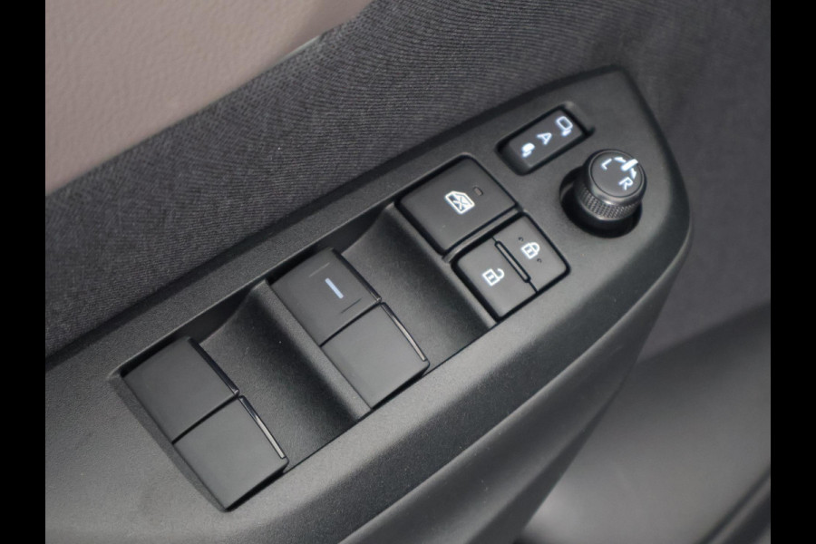 Toyota Yaris Cross 1.5 HYBRID 130 EXECUTIVE FULL OPT GARANTIE 6-2035 STUUR/STOEL VERWARMING.BSM.PDC V+A.NAVIGATIE