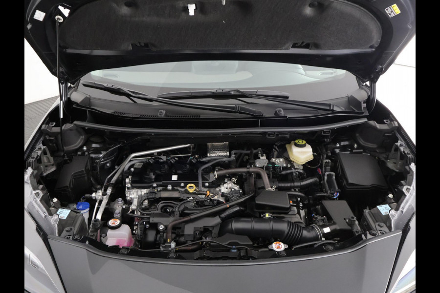 Toyota Yaris Cross 1.5 HYBRID 130 EXECUTIVE FULL OPT GARANTIE 6-2035 STUUR/STOEL VERWARMING.BSM.PDC V+A.NAVIGATIE