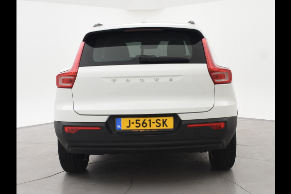 Volvo XC40 1.5 T2 AUTOMAAT + WEGKL. TREKHAAK | APPLE CARPLAY | CAMERA | DIGITALE COCKPIT | LED