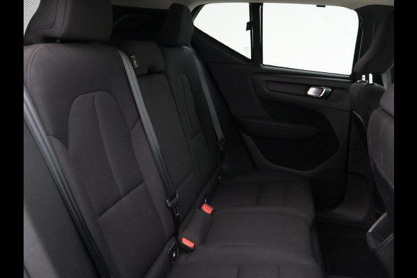 Volvo XC40 1.5 T2 AUTOMAAT + WEGKL. TREKHAAK | APPLE CARPLAY | CAMERA | DIGITALE COCKPIT | LED