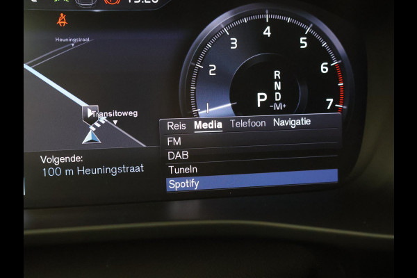 Volvo XC40 1.5 T2 AUTOMAAT + WEGKL. TREKHAAK | APPLE CARPLAY | CAMERA | DIGITALE COCKPIT | LED