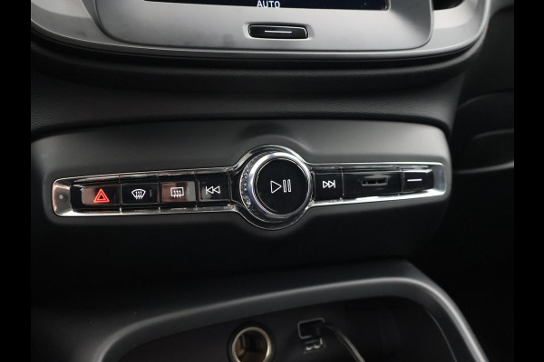 Volvo XC40 1.5 T2 AUTOMAAT + WEGKL. TREKHAAK | APPLE CARPLAY | CAMERA | DIGITALE COCKPIT | LED