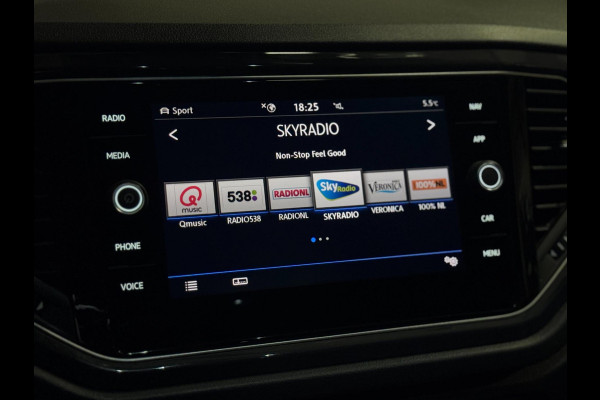 Volkswagen T-Roc 1.5 TSI 3X R-LINE | LED | CAMERA | 1e EIGENAAR