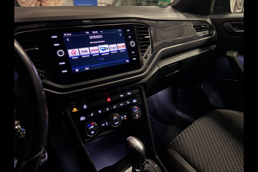 Volkswagen T-Roc 1.5 TSI 3X R-LINE | LED | CAMERA | 1e EIGENAAR