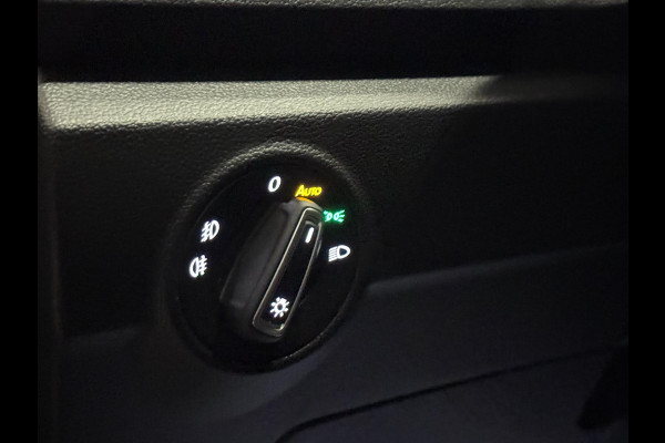 Volkswagen T-Roc 1.5 TSI 3X R-LINE | LED | CAMERA | 1e EIGENAAR