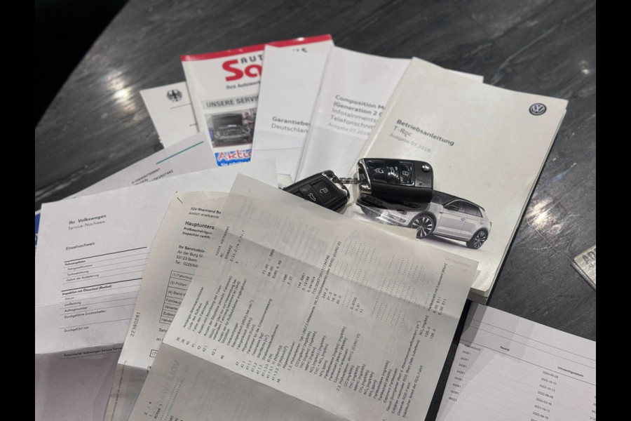 Volkswagen T-Roc 1.5 TSI 3X R-LINE | LED | CAMERA | 1e EIGENAAR