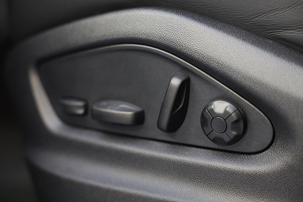 Porsche Cayenne Coupé 3.0 S E-Hybrid / 519 Pk / Head Up / 360 Camera / Acc / SportDesign / Luchtvering / Sport Chrono / Pano / 21