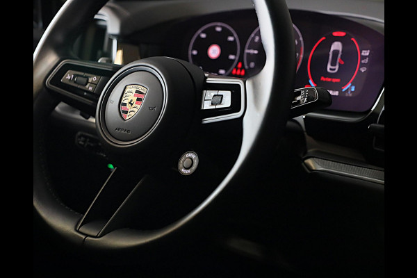 Porsche Cayenne Coupé 3.0 S E-Hybrid / 519 Pk / Head Up / 360 Camera / Acc / SportDesign / Luchtvering / Sport Chrono / Pano / 21