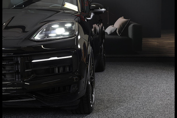 Porsche Cayenne Coupé 3.0 S E-Hybrid / 519 Pk / Head Up / 360 Camera / Acc / SportDesign / Luchtvering / Sport Chrono / Pano / 21