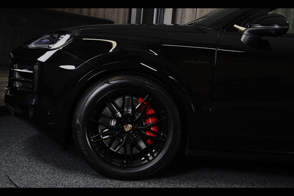 Porsche Cayenne Coupé 3.0 S E-Hybrid / 519 Pk / Head Up / 360 Camera / Acc / SportDesign / Luchtvering / Sport Chrono / Pano / 21