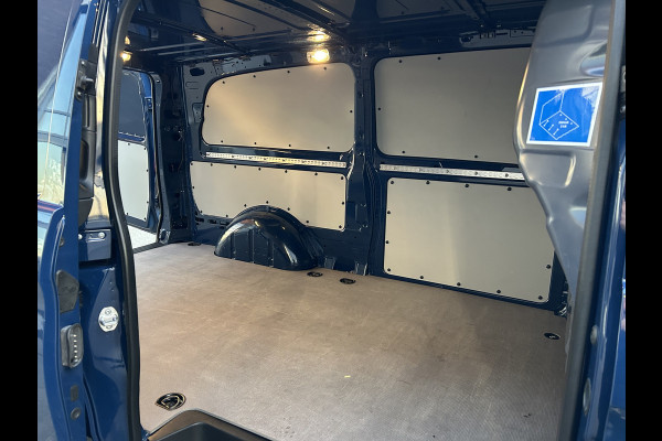 Mercedes-Benz Vito 116 CDI L3 Pro 2500KG Trekhaak / MBUX / Navigatie / Camera / Cruise control / Airco / Achterdeuren