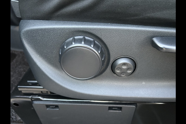 Mercedes-Benz Vito 116 CDI L3 Pro 2500KG Trekhaak / MBUX / Camera / Navigatie / Cruise control / Airco / Achterdeuren