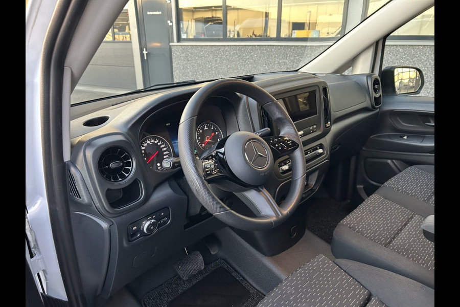 Mercedes-Benz Vito 116 CDI L3 Pro 2500KG Trekhaak / MBUX / Camera / Navigatie / Cruise control / Airco / Achterdeuren