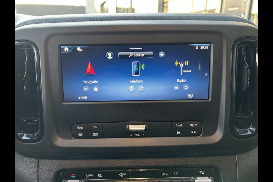 Mercedes-Benz Vito 116 CDI L3 Pro 2500KG Trekhaak / MBUX / Camera / Navigatie / Cruise control / Airco / Achterdeuren