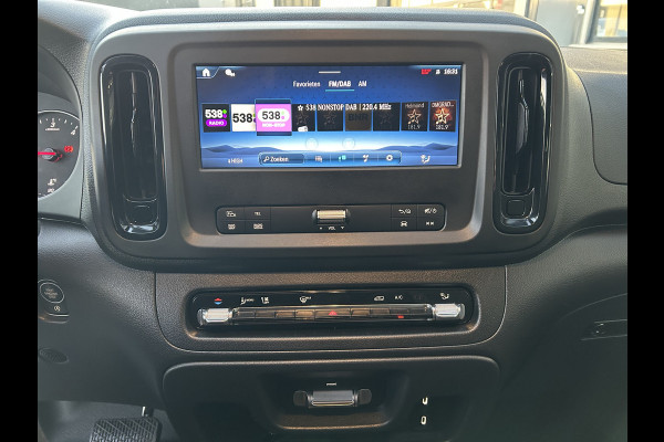 Mercedes-Benz Vito 116 CDI L3 Pro 2500KG Trekhaak / MBUX / Camera / Navigatie / Cruise control / Airco / Achterdeuren